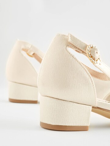 Next Sandaler i beige