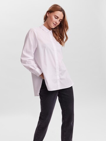 VERO MODA - Blusa 'Ella' en blanco: frente