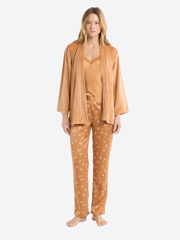 ETAM Pyjama 'Belleh' in Braun: Vorderseite