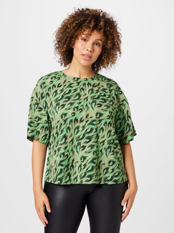 Bluză 'FREJA' de la Vero Moda Curve pe verde: față