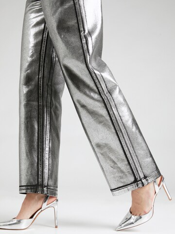 Nasty Gal Loosefit Jeans in Silber