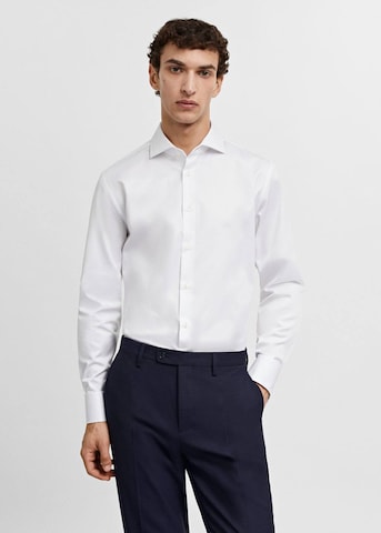 MANGO MAN Slim fit Business Shirt 'Masnou' in White: front