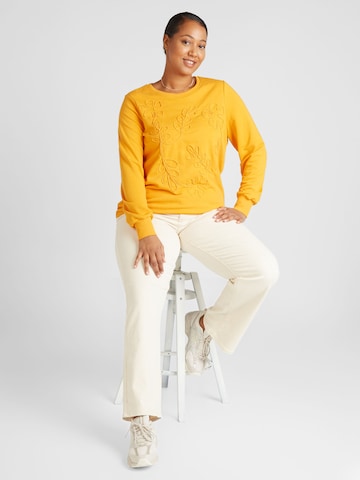 ONLY Carmakoma Sweatshirt 'KUVI' in Orange