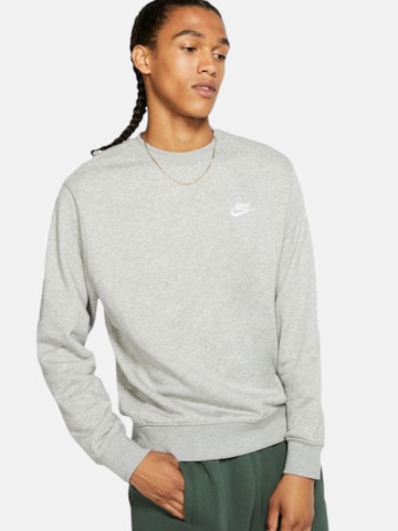 Sweat-shirt 'CLUB' Nike Sportswear en gris : devant