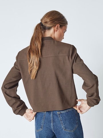 Veste mi-saison co'couture en marron