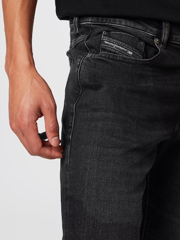 DIESEL Regular Jeans 'D-STRUKT' in Black