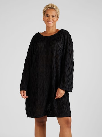 Robe 'MAIA' Vero Moda Curve en noir : devant