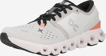 Chaussure de course On en argent : devant