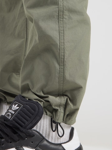 Vintage Industries Tapered Hose 'Ismael' in Grün