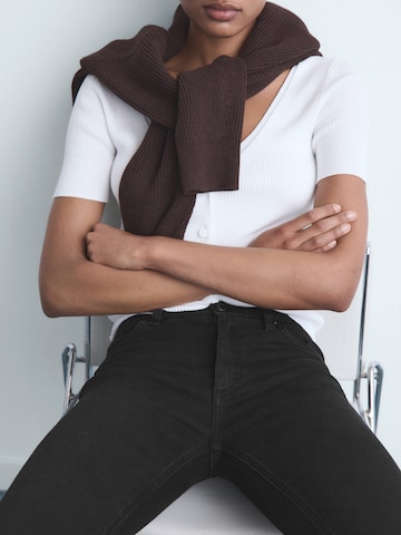 MANGO Slimfit Jeans 'NEWISA' in Zwart