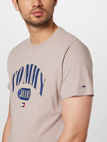 Tommy Jeans T-Shirt 'Regular Entry' in Grau
