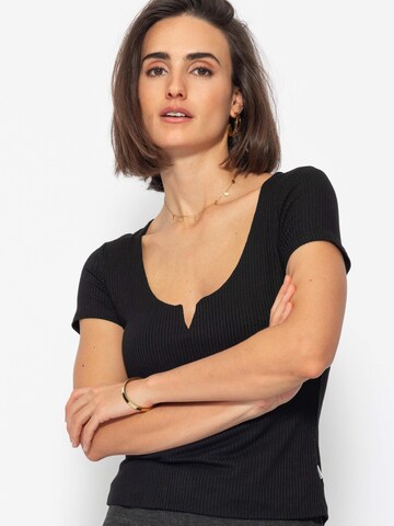 SASSYCLASSY T-shirt i svart