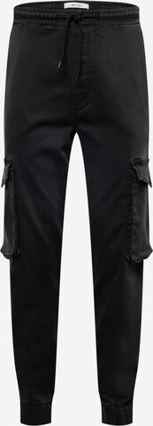 Pantalon cargo 'Jake' ABOUT YOU en noir : devant