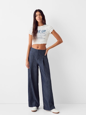 Wide leg Pantaloni con piega frontale di Bershka in blu