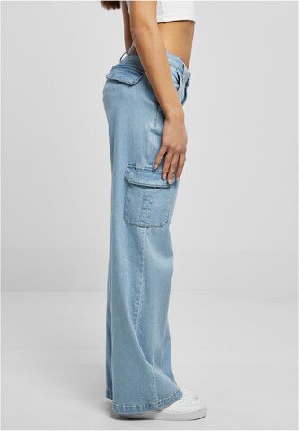 Wide leg Jeans cargo di Urban Classics in blu