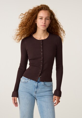 Fabienne Chapot Strickjacke in Braun: Vorderseite
