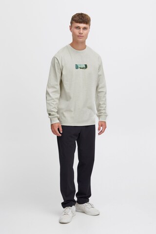 !Solid Sweatshirt in Beige