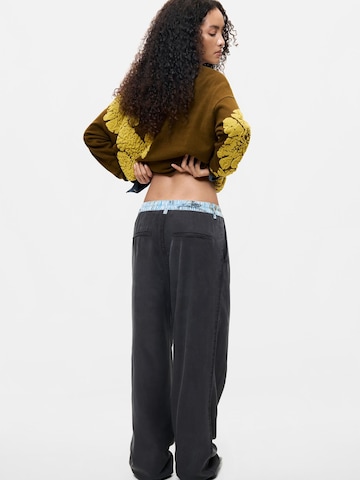 Desigual - regular Pantalón plisado en negro