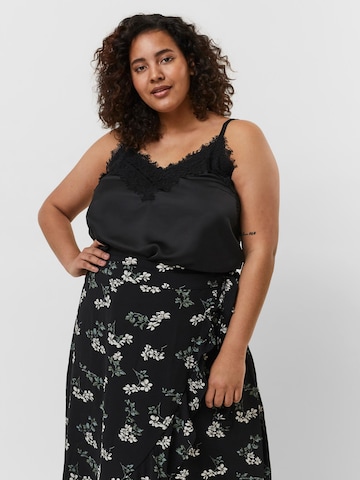 Chemisier 'Ynika' Vero Moda Curve en noir : devant