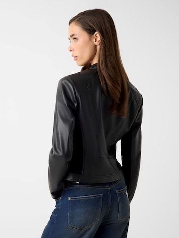 GUESS - Chaqueta de entretiempo 'W4YL04WE480' en negro
