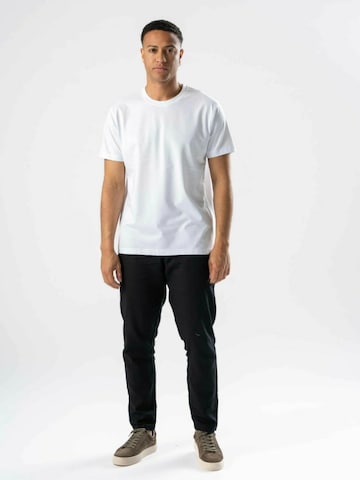 TEESHOPPEN - Ajuste regular Camisa ' Regular T ' en blanco
