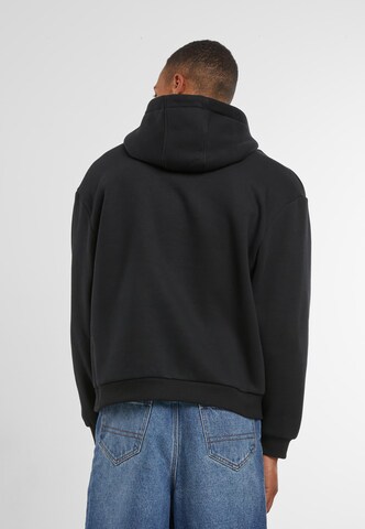 Sweat-shirt 'Make Yourself Proud' MT Upscale en noir