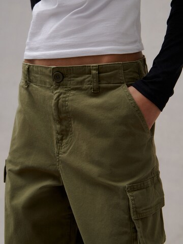 THE ELECTRIC STATE COLLECTION Regular Cargo trousers in Green