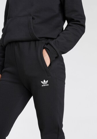 ADIDAS ORIGINALS Tapered Pants 'Adicolor' in Black