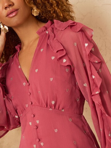 love & roses Mekko värissä vaaleanpunainen