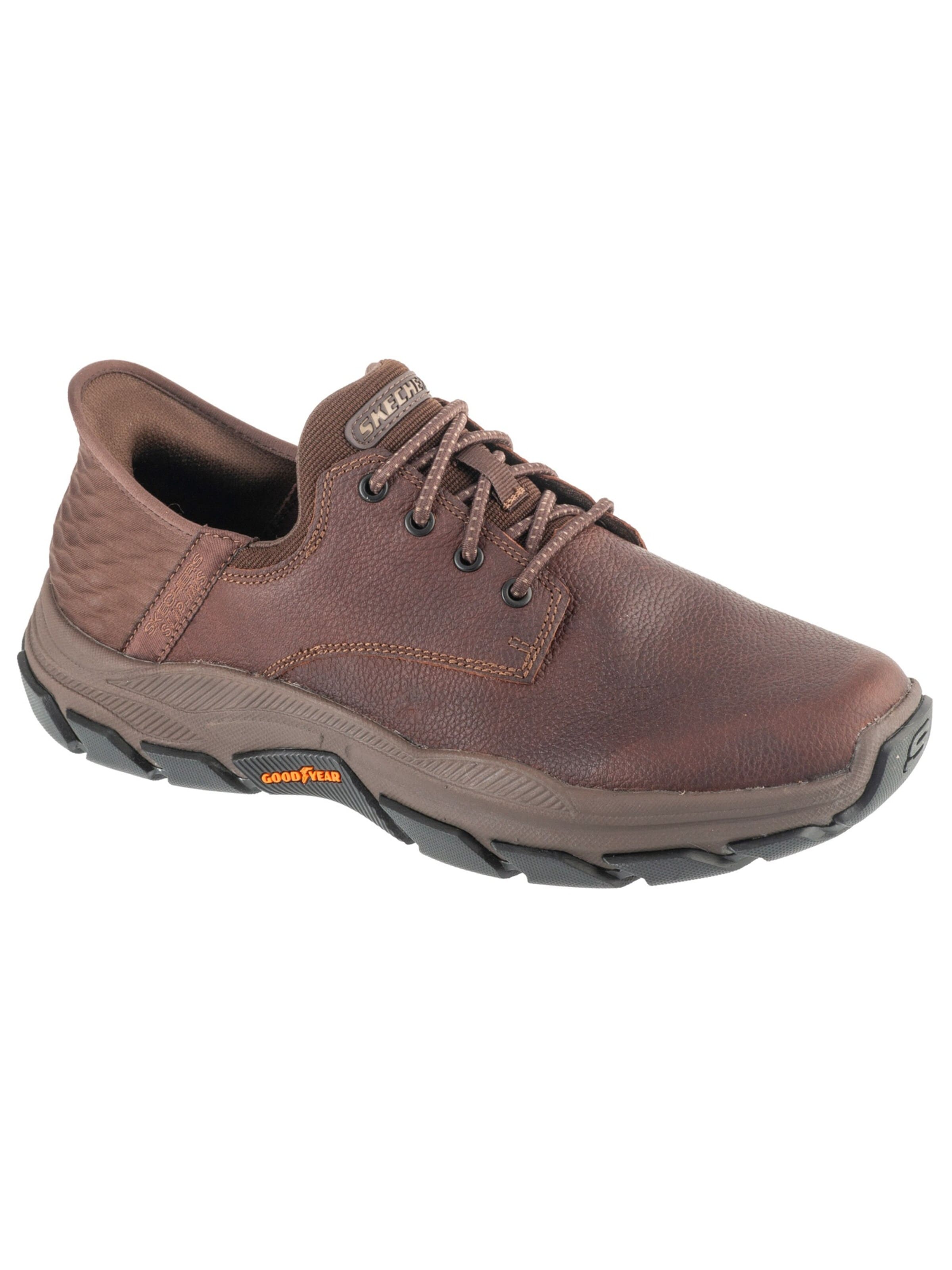 SKECHERS Sneakers laag 'Respected - Garrett' in Bruin