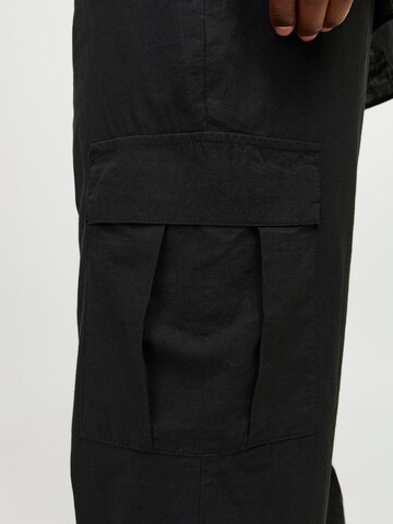 JACK & JONESLoosefit Cargo hlače 'JPSTKarl JJSummer' - crna boja