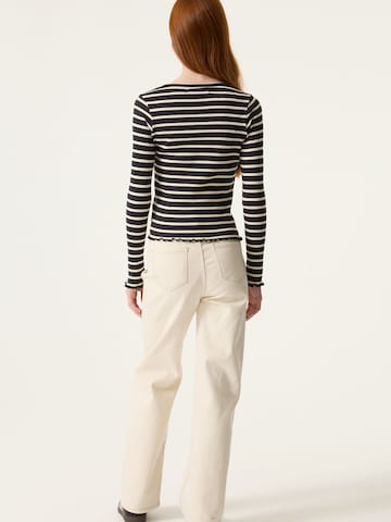 GARCIA Μπλουζάκι σε μαύρο