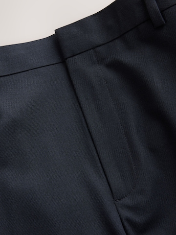 regular Pantaloni con piega frontale 'Motionflex' di Next in blu