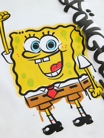 T-Shirt Next en blanc