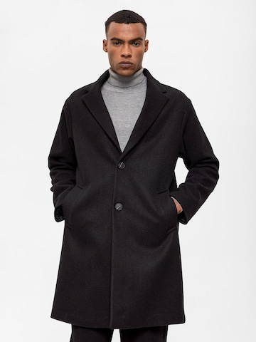 Antioch Between-seasons coat in Black: front