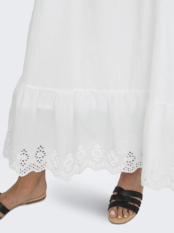 Robe ONLY en blanc