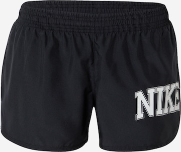 NIKE Shorts in Schwarz: predná strana