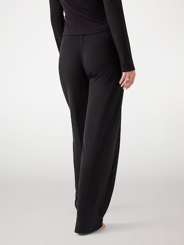GUESS Wide Leg Hose 'Lia' in Schwarz