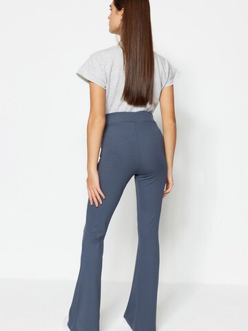 Flared Leggings di Trendyol in grigio