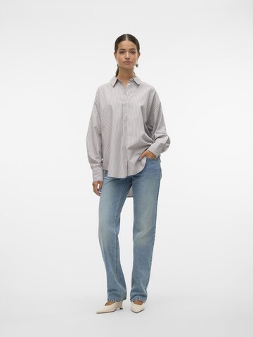 VERO MODA Blouse 'FANNI' in Grijs