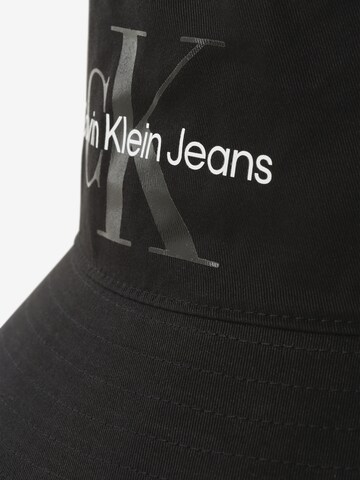 Calvin Klein Jeans Kapa | črna barva