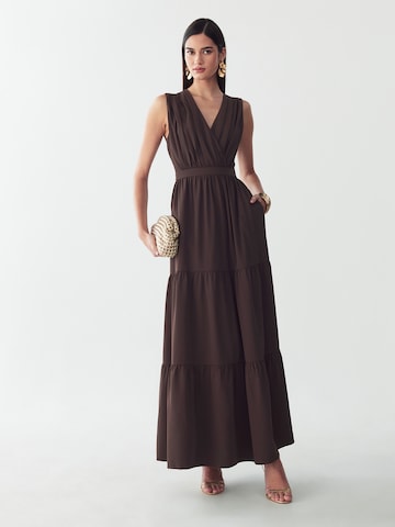 St MRLO Dress in Brown