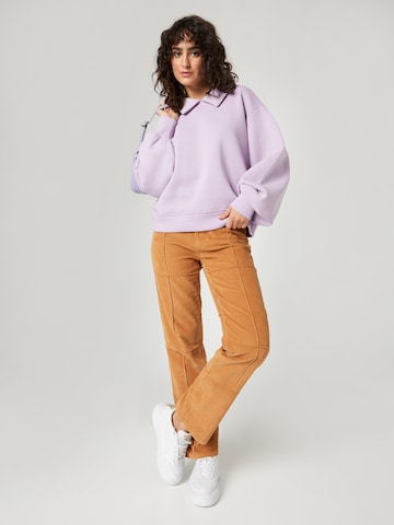 florence by mills exclusive for ABOUT YOU - Sweatshirt 'Joy' em roxo