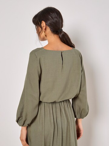 Apricot Blouse ' ' in Green