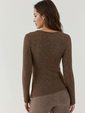 Hiccup - Camisa em castanho