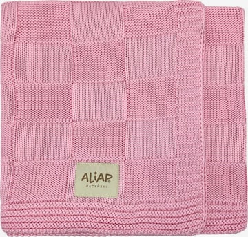 Aliap Baby blanket in Pink: front