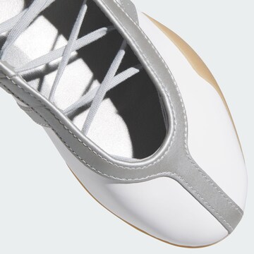 Ballerines 'Taekwondo Mei' ADIDAS ORIGINALS en blanc