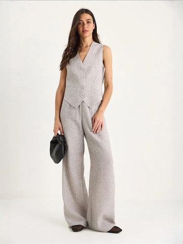 Pantalons de tailleur Bianco Lucci en gris