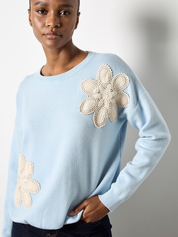 Pull-over Apricot en bleu : devant