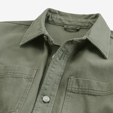 JOHN DEVIN Regular fit Button Up Shirt in Green